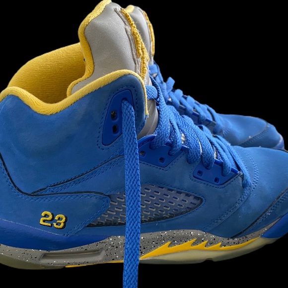 Jordan Kids Sneakers - Blue and Yellow - Picture 4 of 9